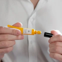 Anwendungen^Acqua Di Parma Feuchtigkeitsspendende Augencreme